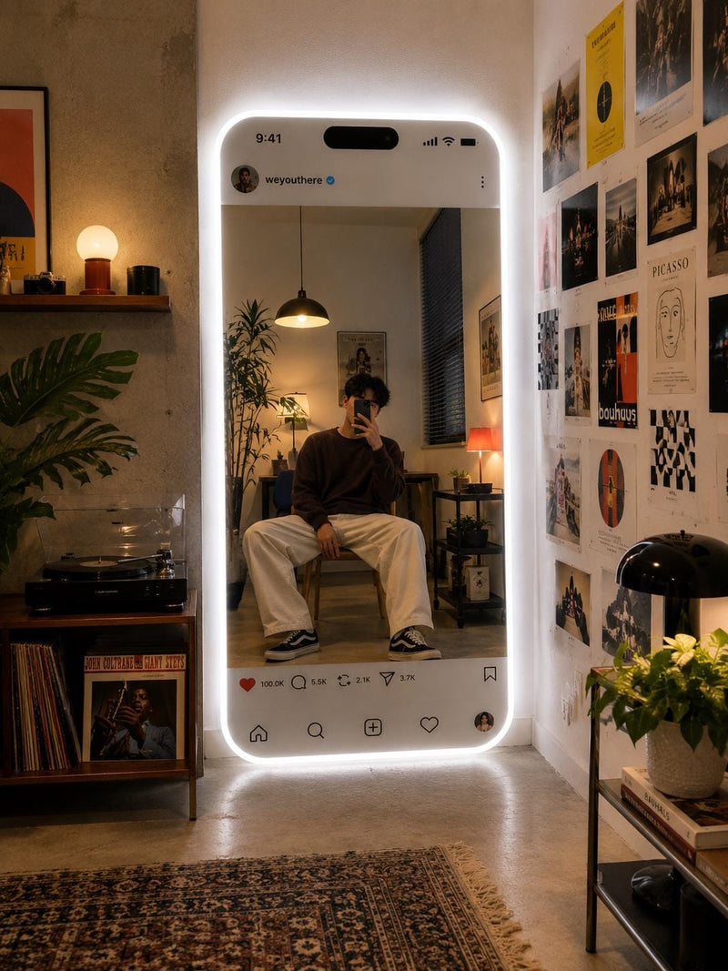 Unique Mirror