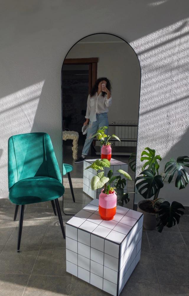 Couchtisch mit Keramikfliesen